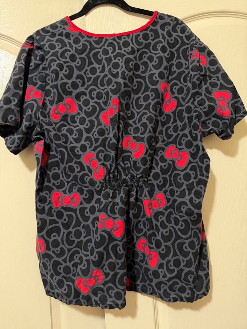 Hello Kitty Black Top with Red Accents - Scrub top - Picture 3 of 4